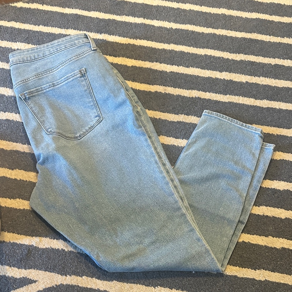 Old Navy Women's Light Blue High Rose Wow Super Skinny Jeans NWOT